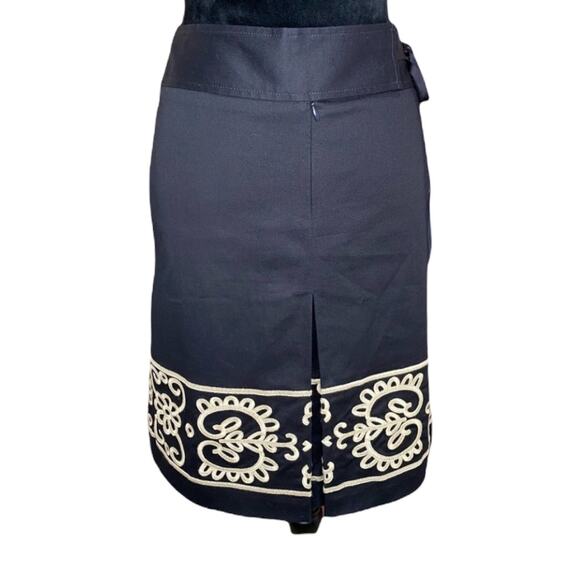 Loft Dark Navy Skirt with tan Embroidery detail 4 - Picture 1 of 9